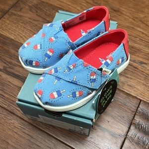 Tom’s Tony size 5 popsicle shoes